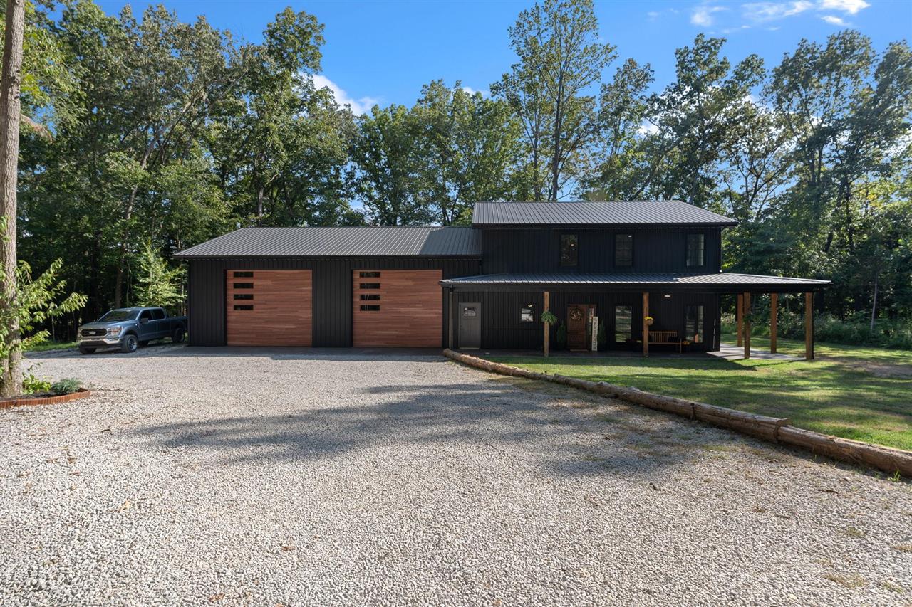 1730 Greenbrier Rd Property Photo 1