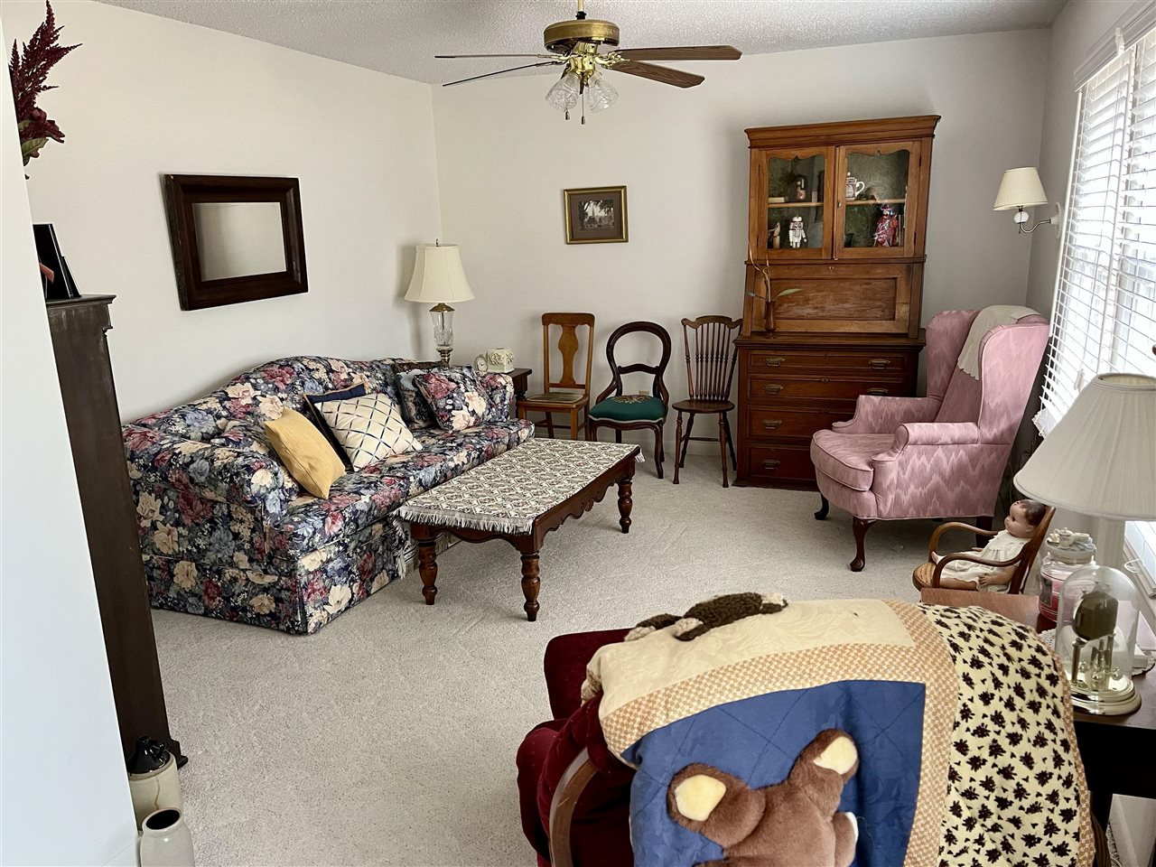 511 Bloomfield Drive Property Photo 3