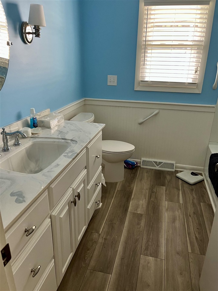 511 Bloomfield Drive Property Photo 12