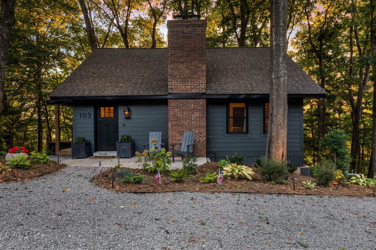 103 Shoreline Circle Property Photo 1