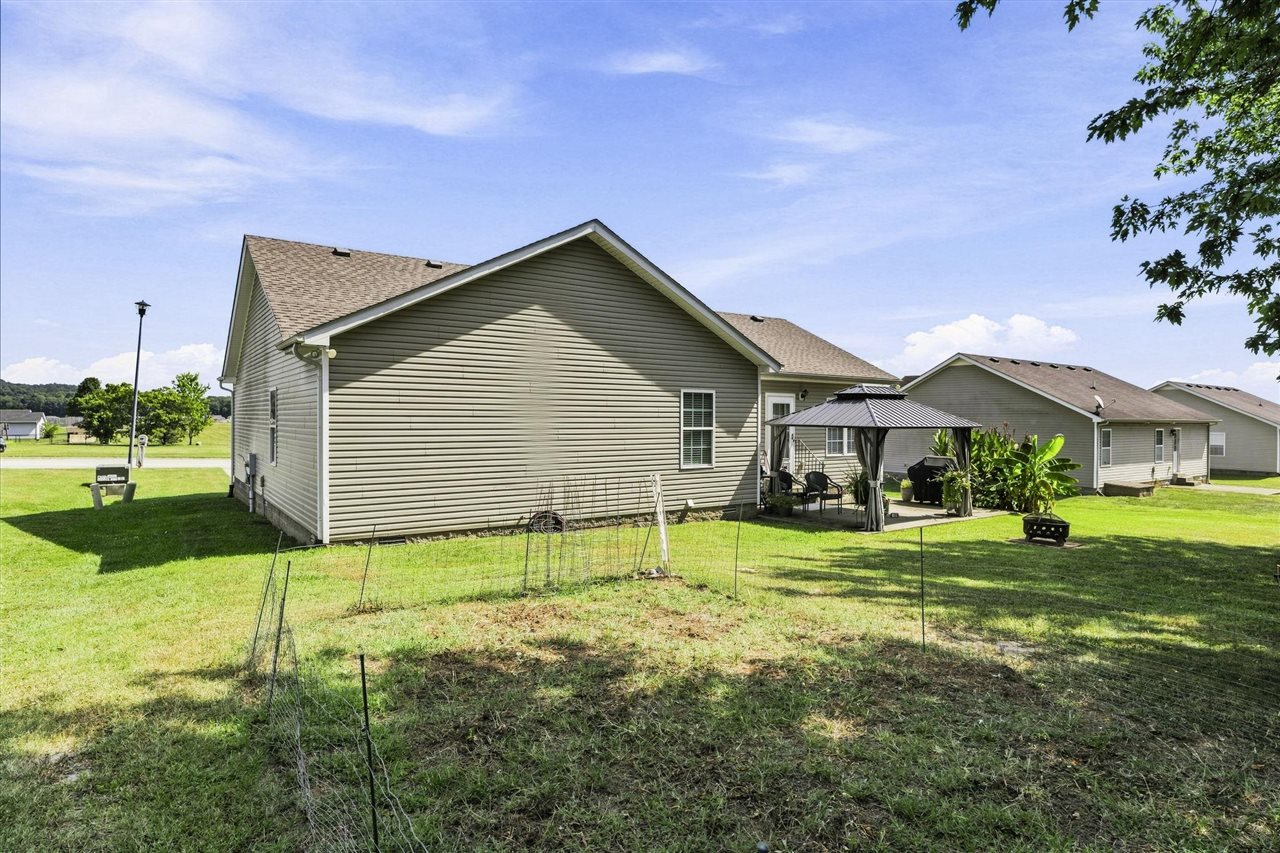 1473 Calgary Way Property Photo 22