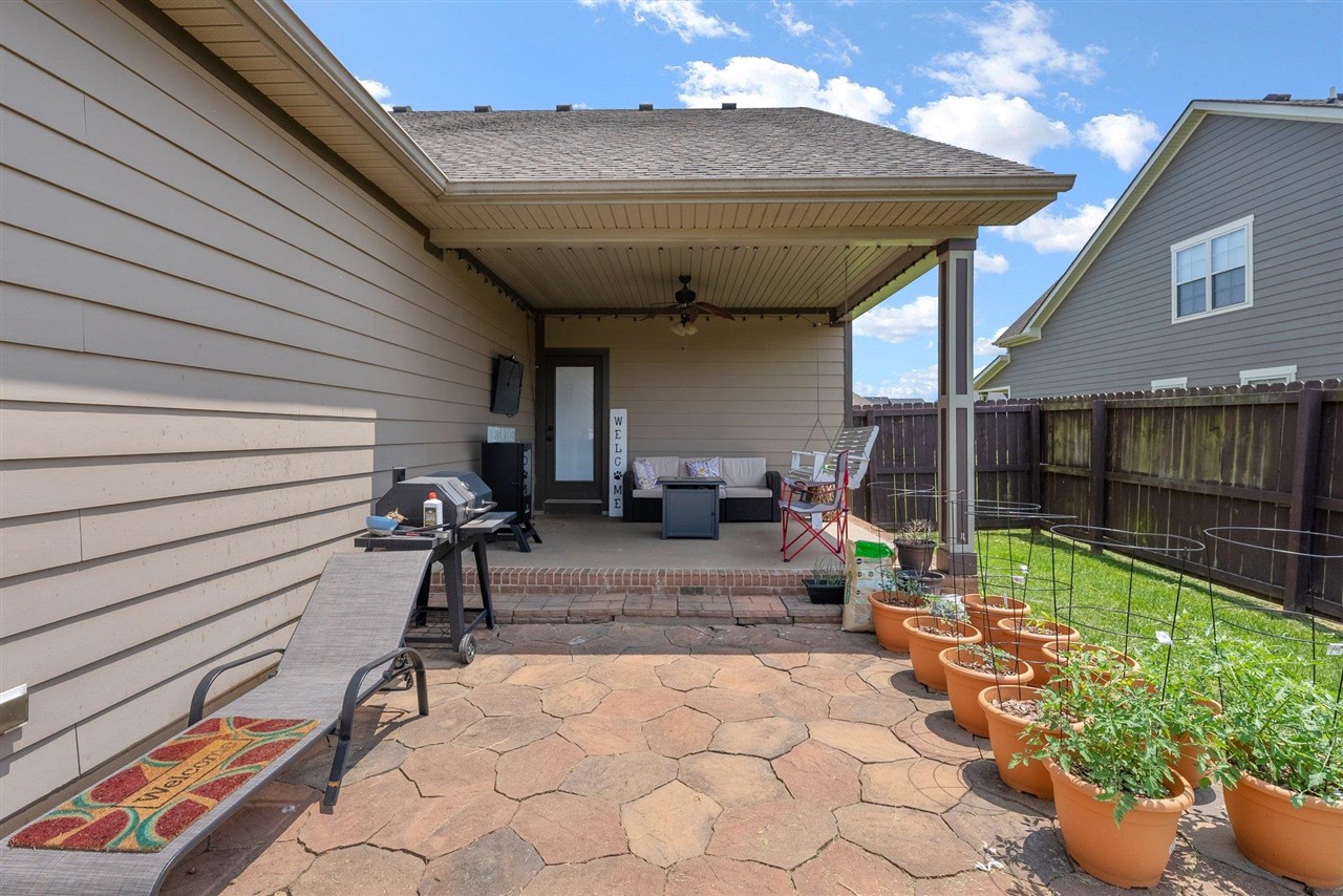 1385 Ivan Downs Boulevard Property Photo 27