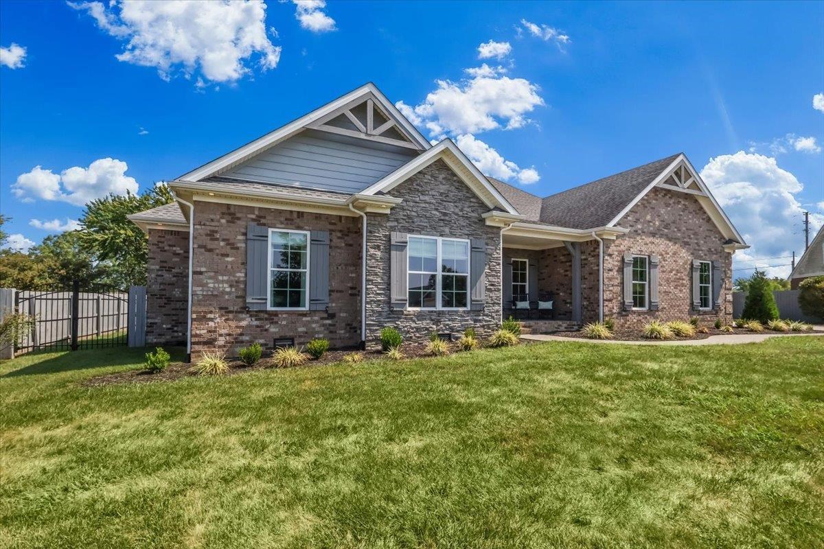 483 Leonatus Court Property Photo 1