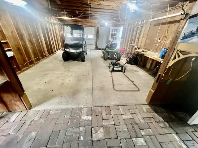 310 College Street Property Photo 5