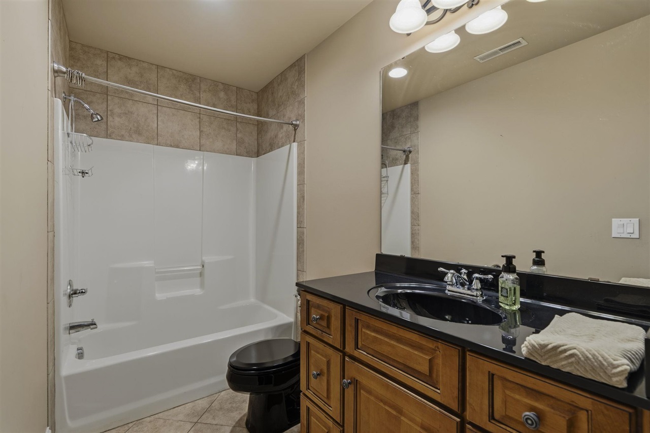 1630 Dunlaney Way Property Photo 48