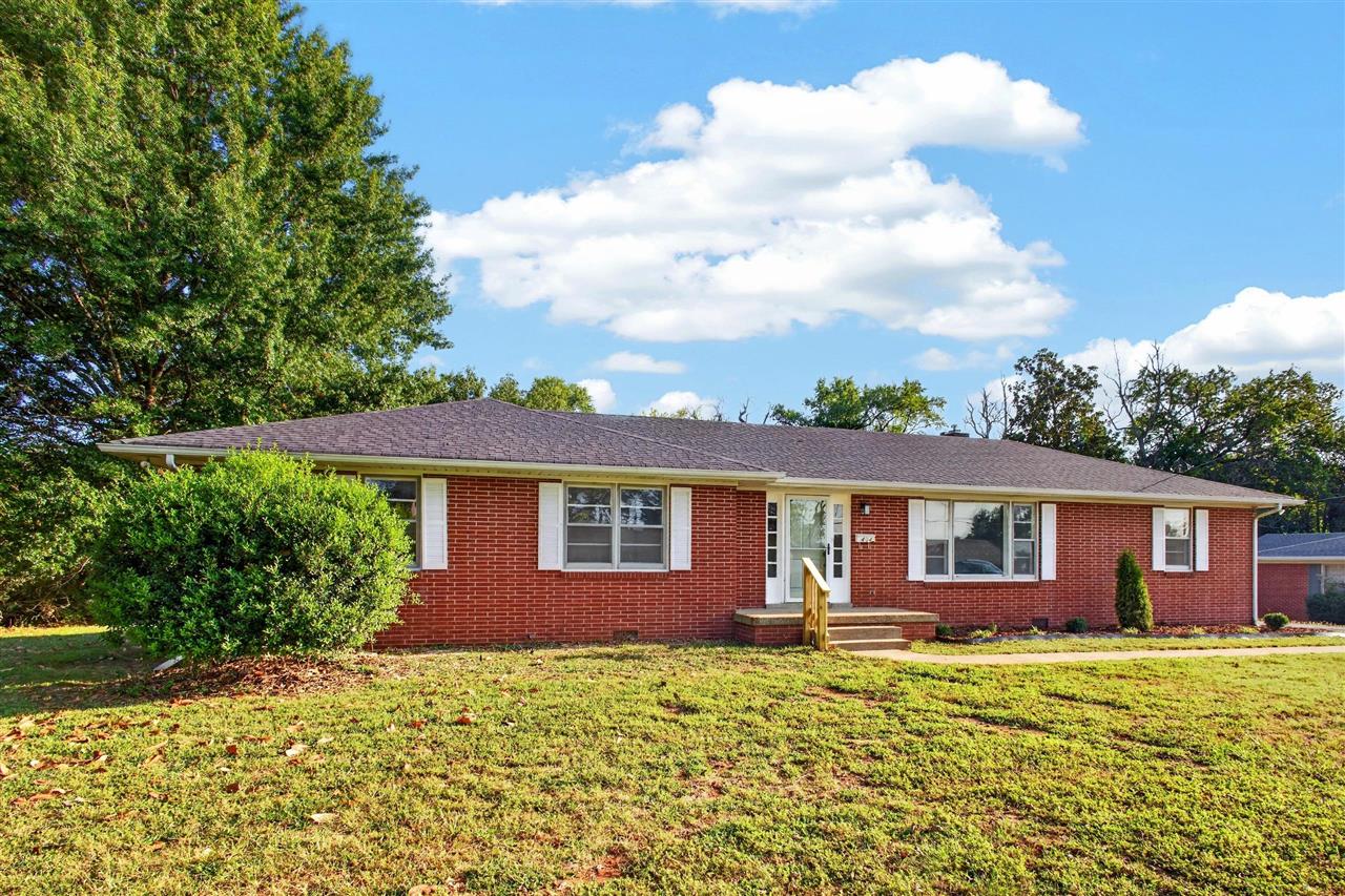 404 Longview Drive Property Photo 4
