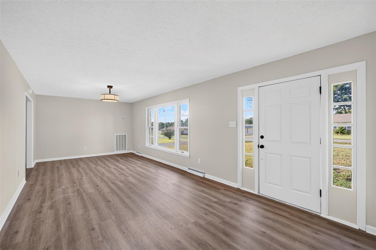 404 Longview Drive Property Photo 10