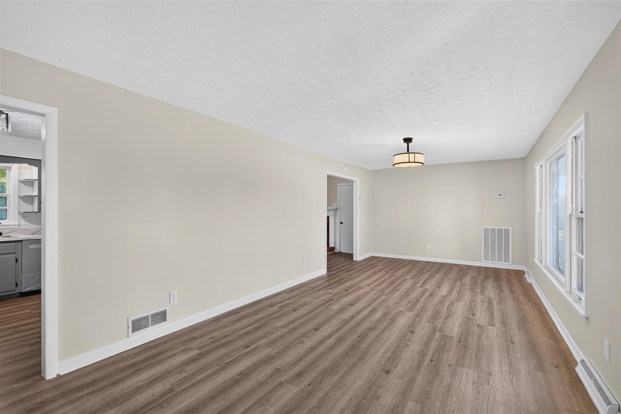 404 Longview Drive Property Photo 16