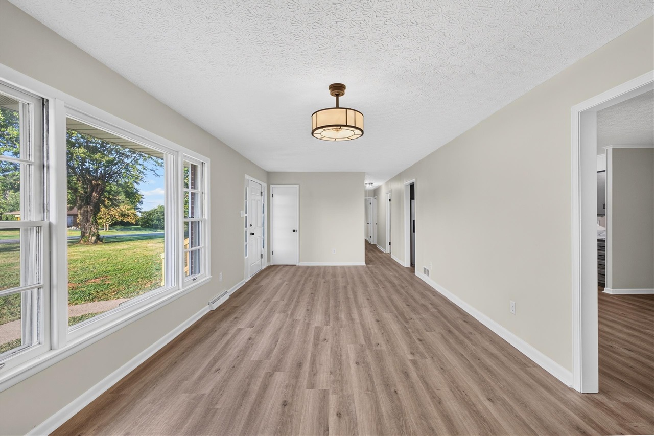 404 Longview Drive Property Photo 17
