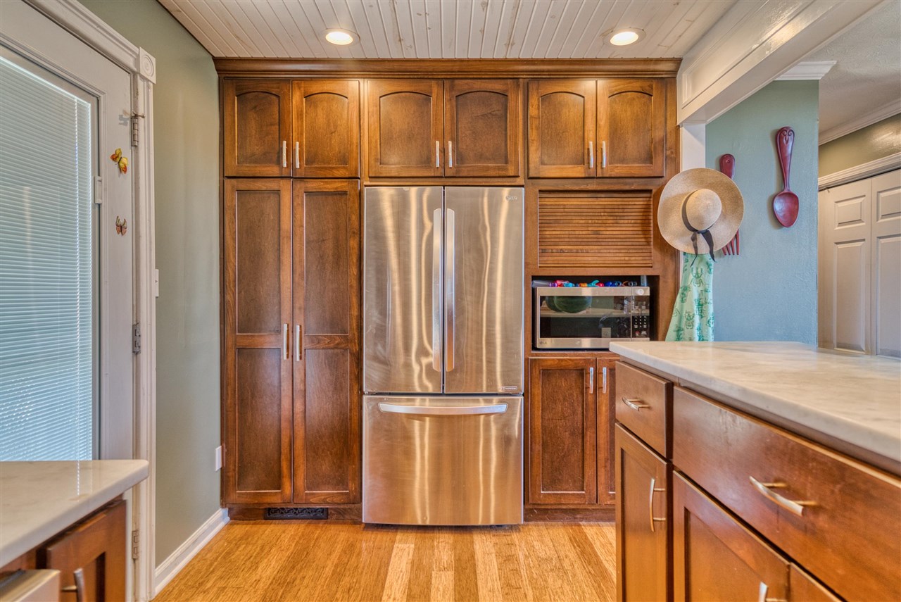 372 Moonlite Avenue Property Photo 8