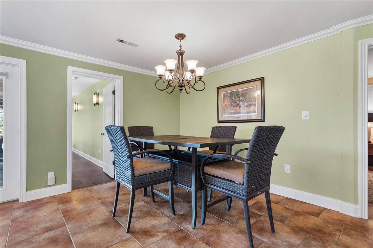 1533 Westbrook Road Property Photo 11