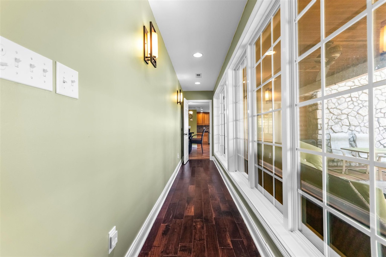 1533 Westbrook Road Property Photo 12