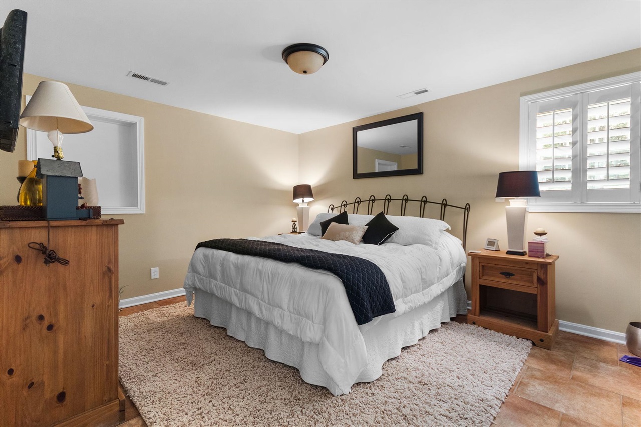 1533 Westbrook Road Property Photo 25