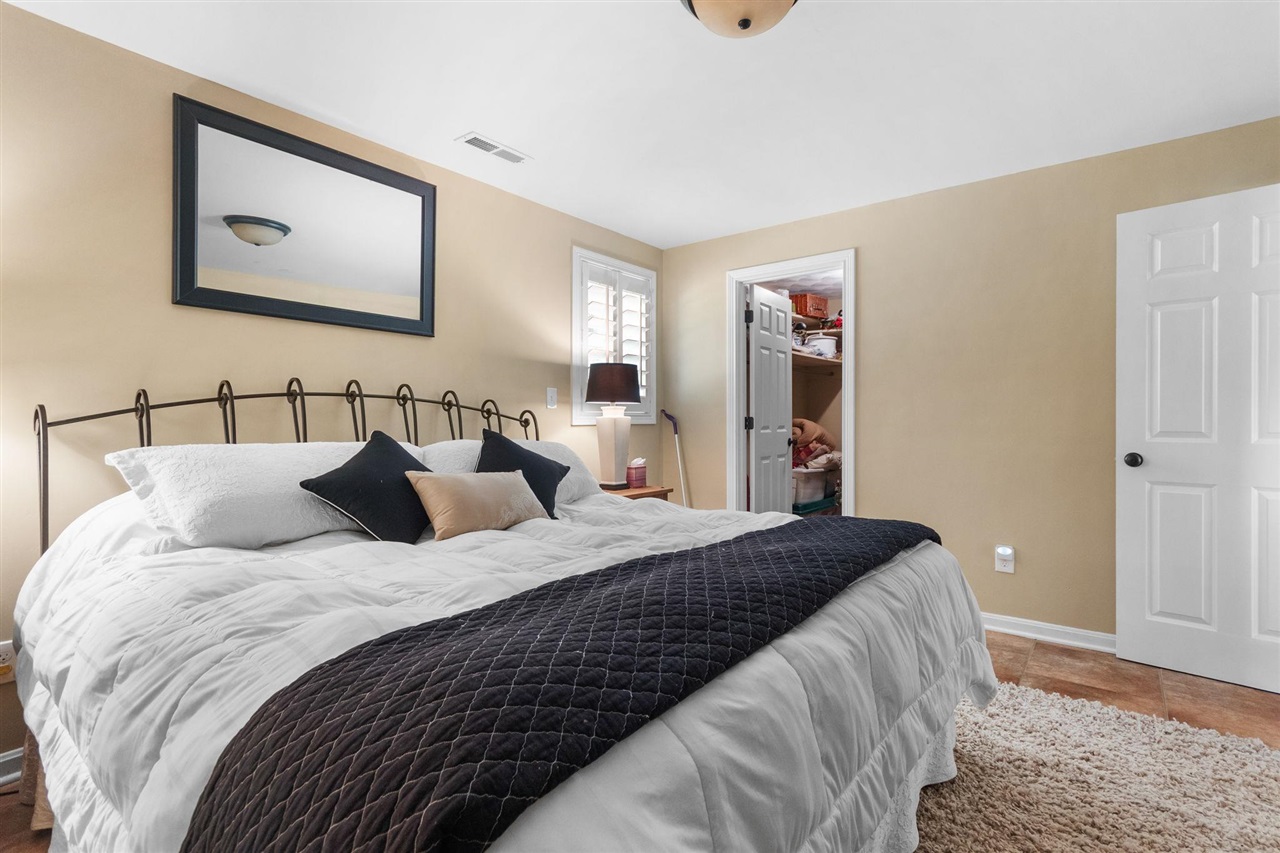1533 Westbrook Road Property Photo 26