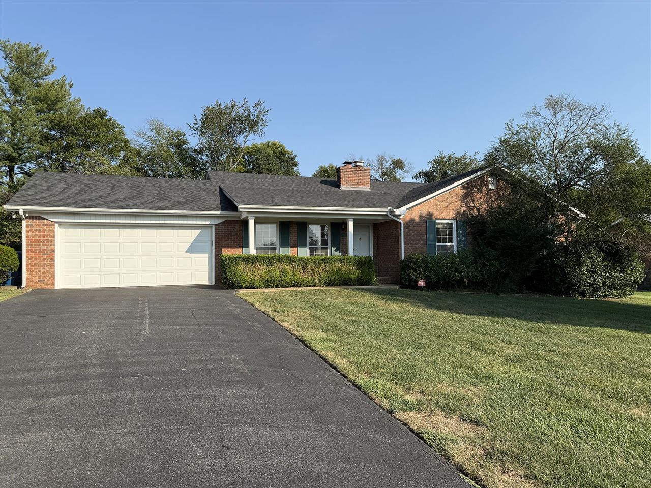 2824 Carriage Hill Drive Property Photo 1