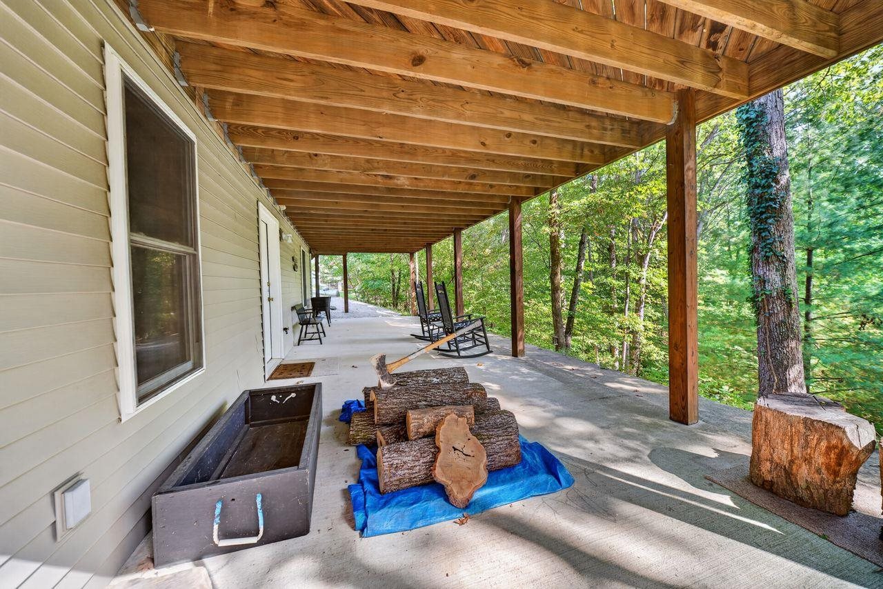 227 Pineview Drive Property Photo 13