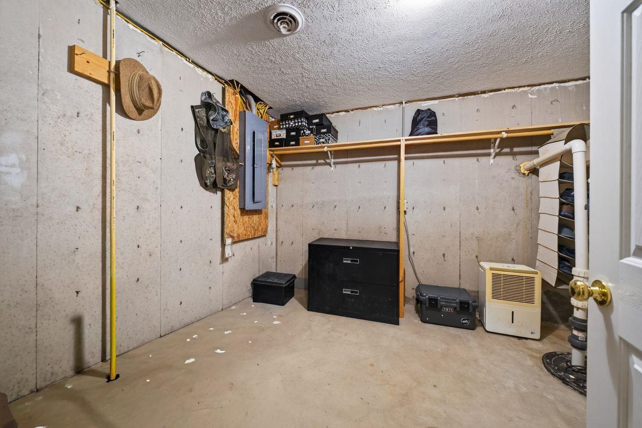 227 Pineview Drive Property Photo 34