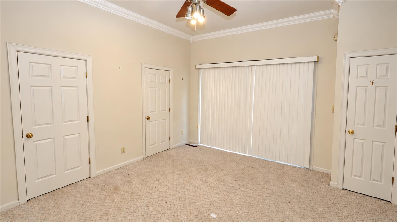 408 S Main Street Property Photo 15
