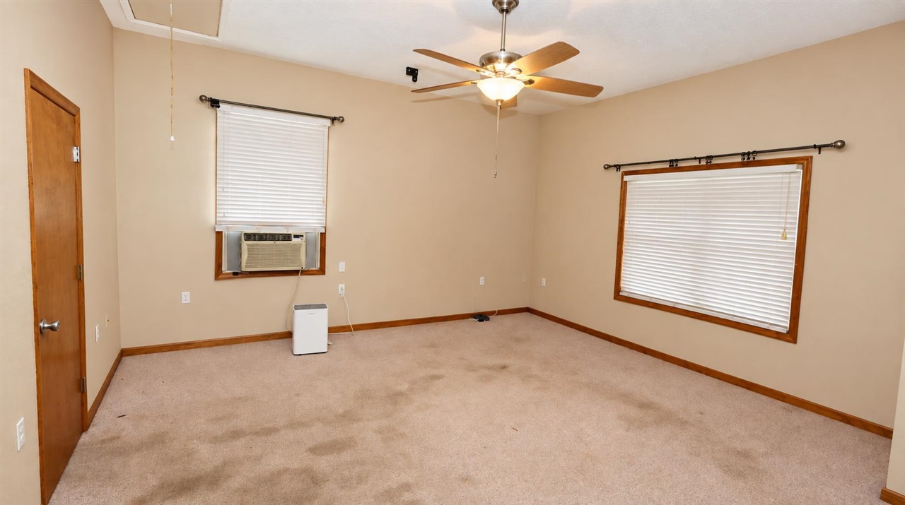 408 S Main Street Property Photo 34
