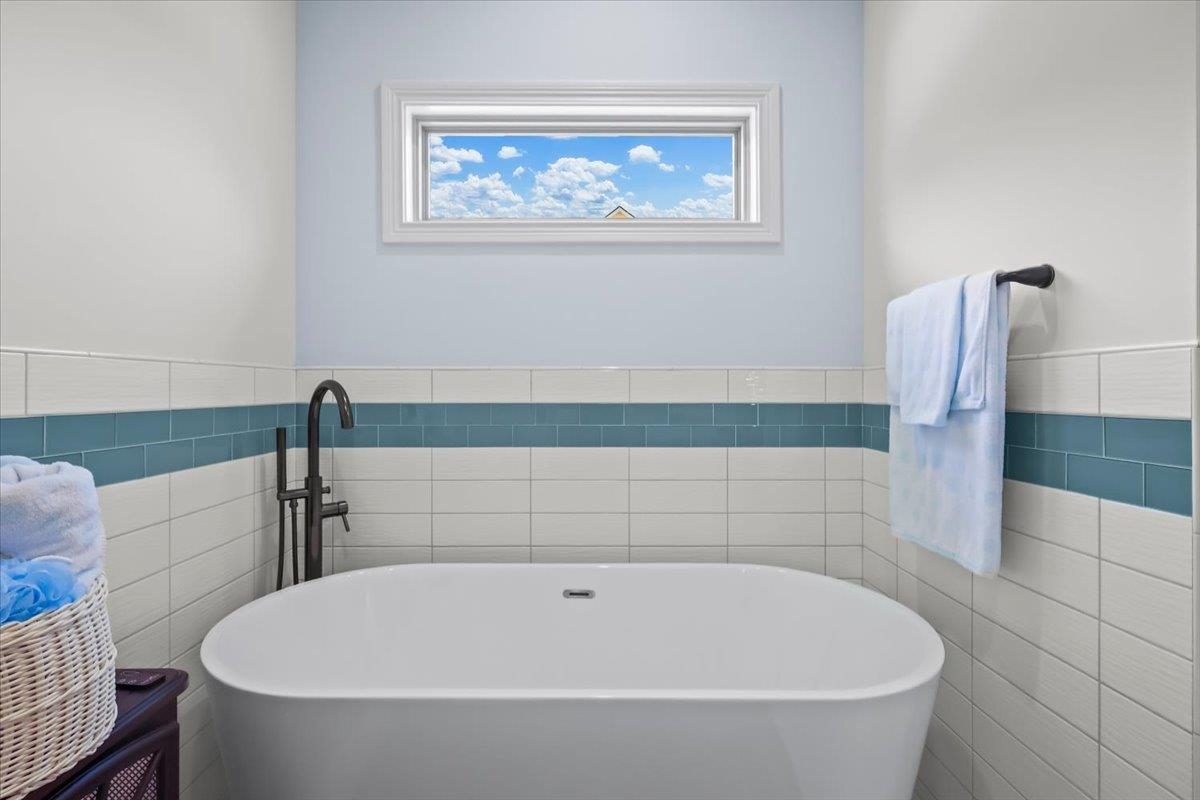 491 Dunedin Way Property Photo 42