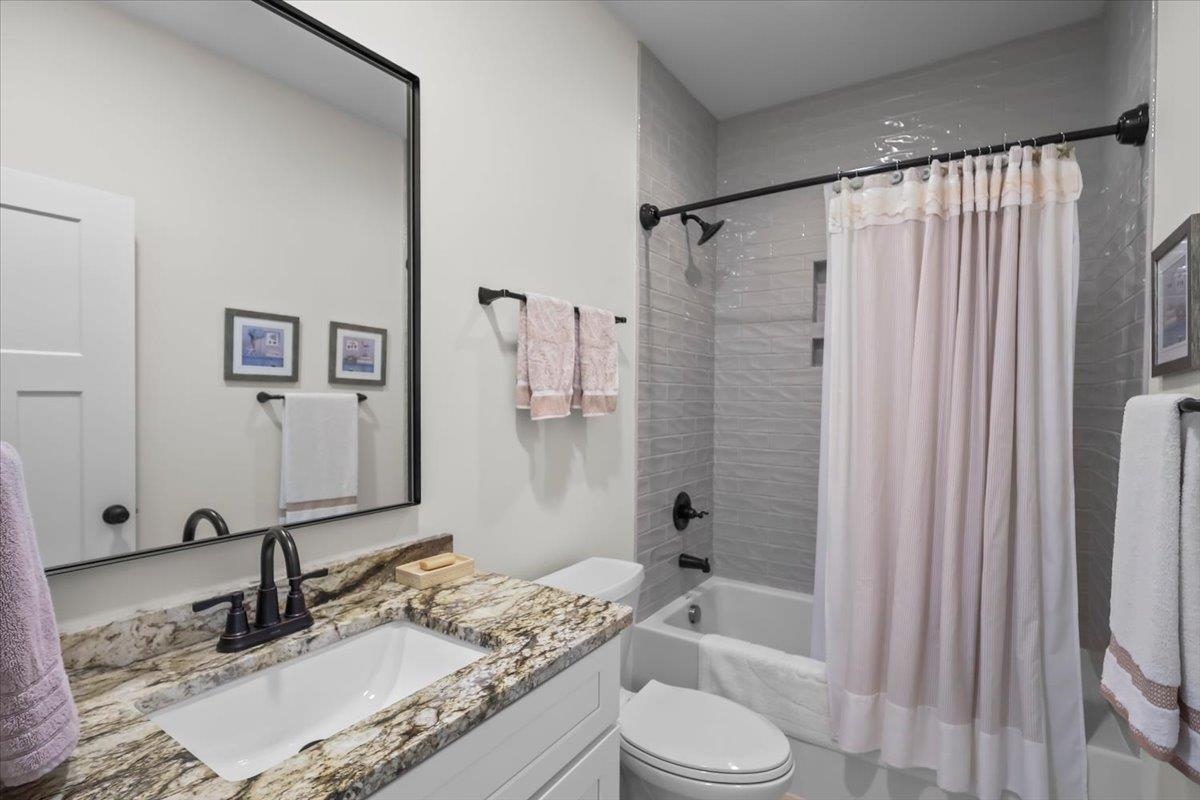 491 Dunedin Way Property Photo 48