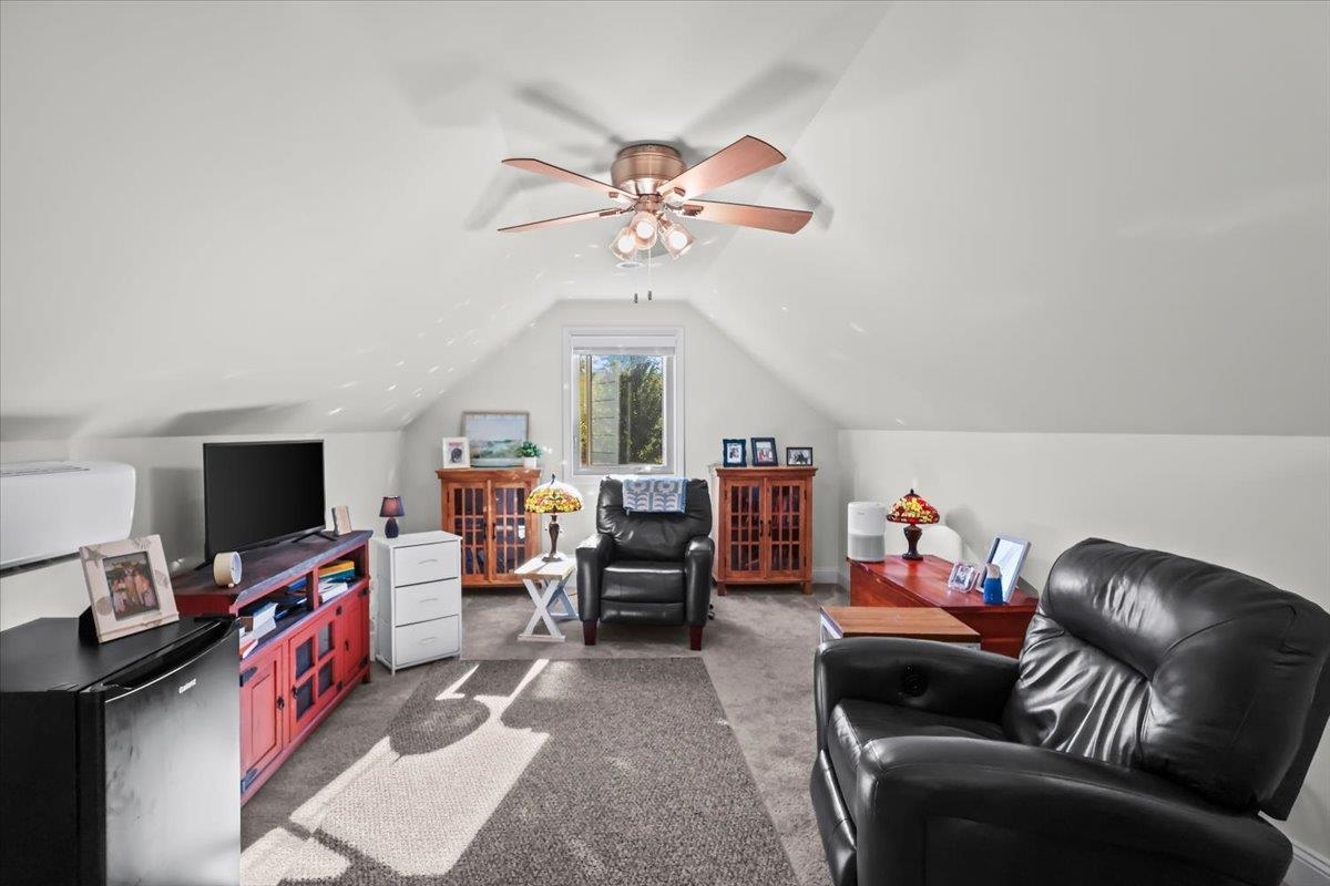 491 Dunedin Way Property Photo 54