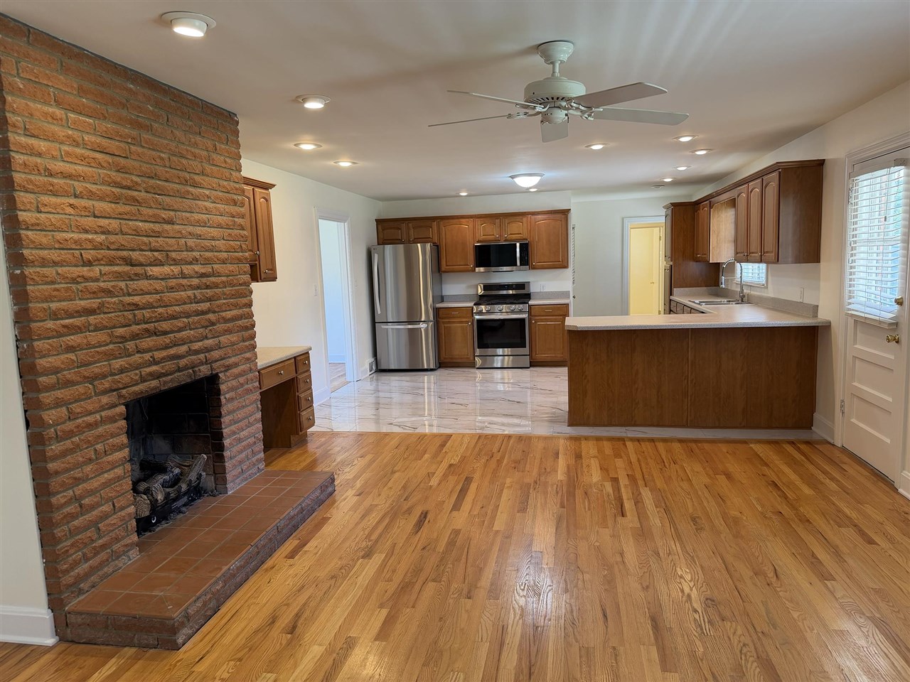 801 Hampton Drive Property Photo 12