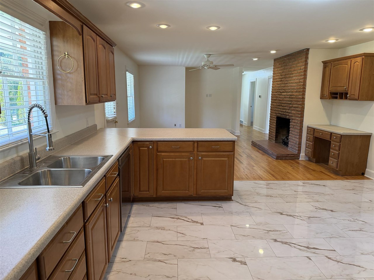 801 Hampton Drive Property Photo 17