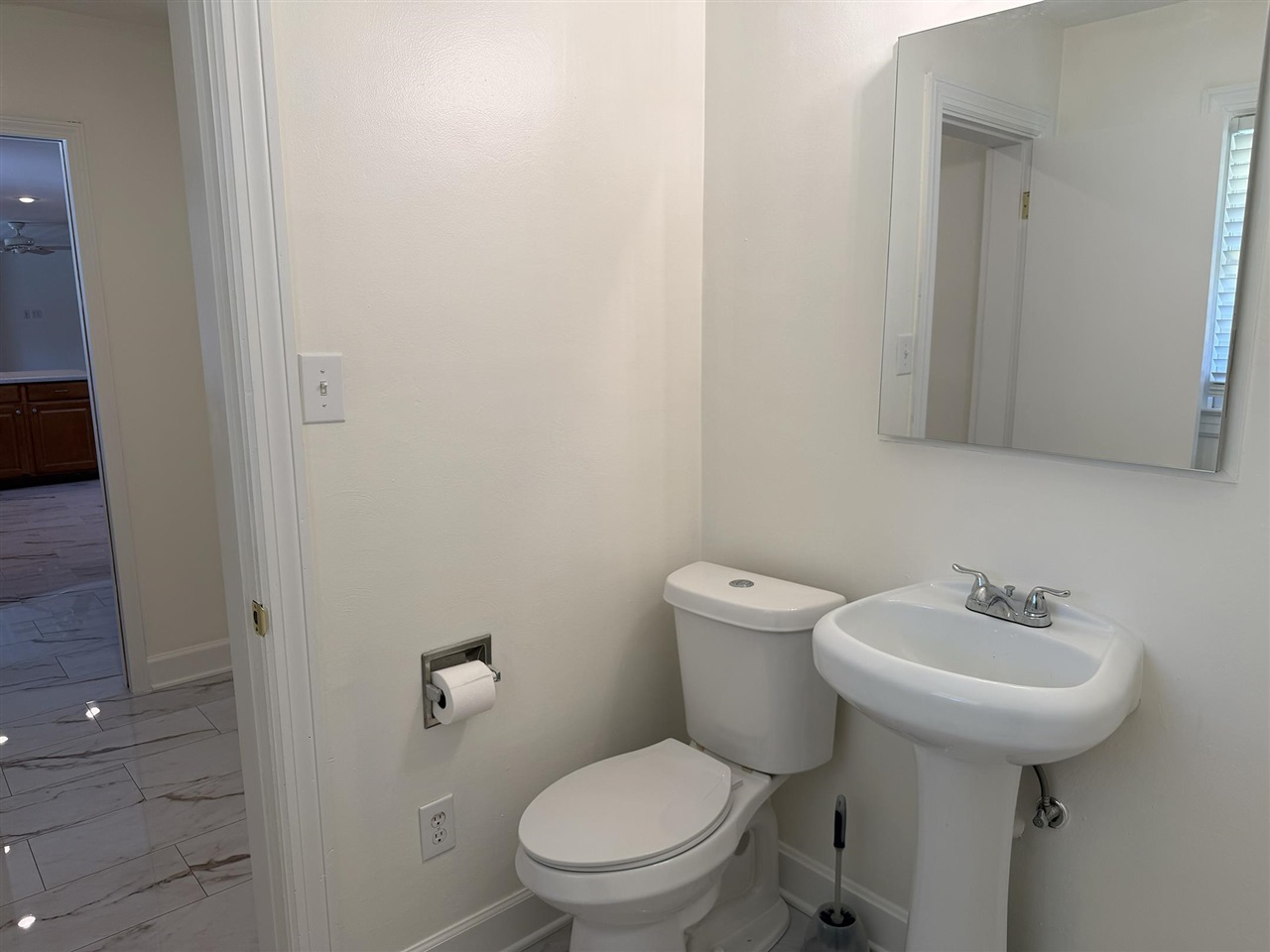 801 Hampton Drive Property Photo 27