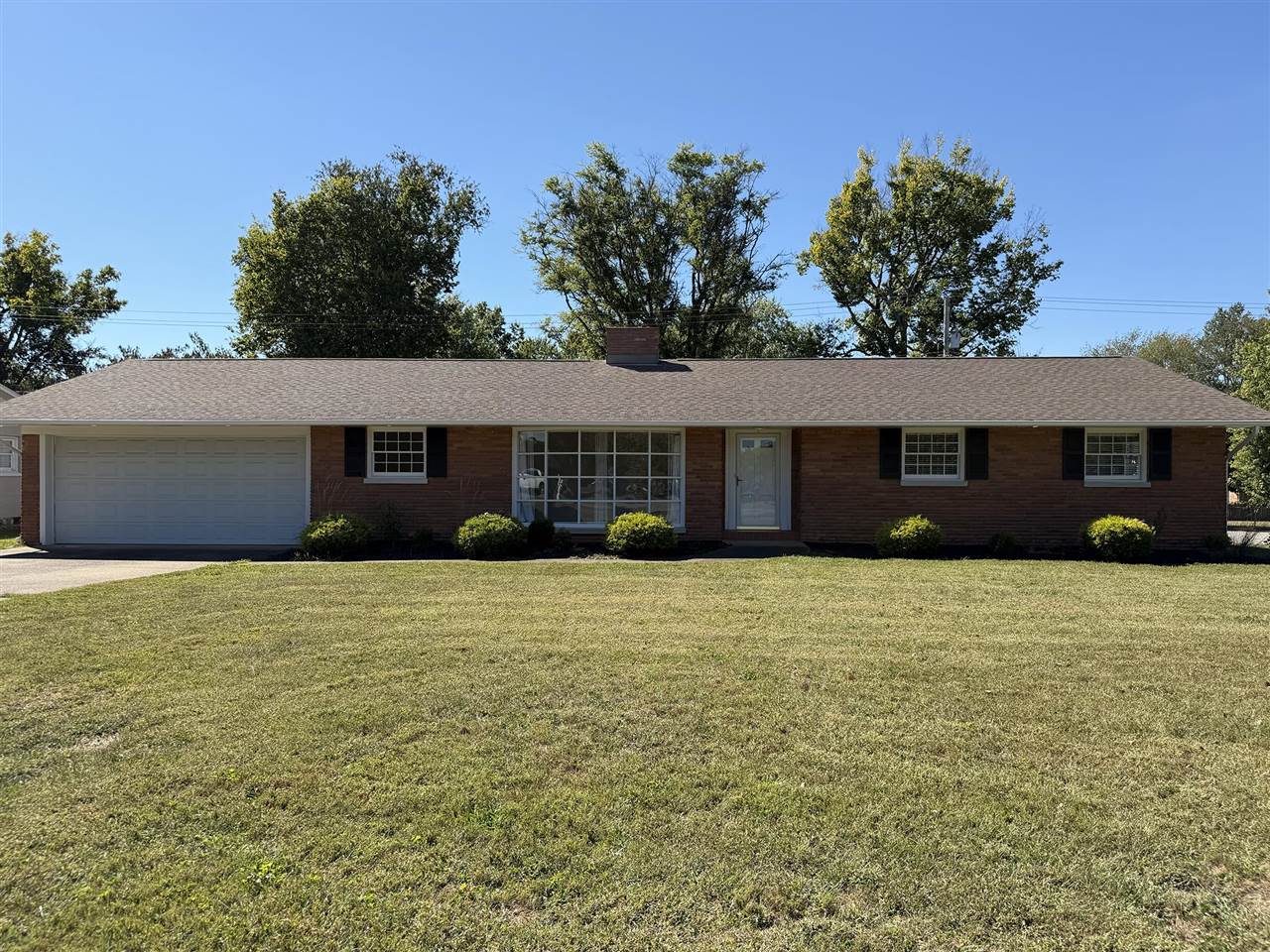 801 Hampton Drive Property Photo 2