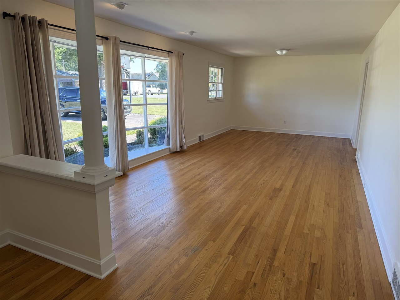 801 Hampton Drive Property Photo 8