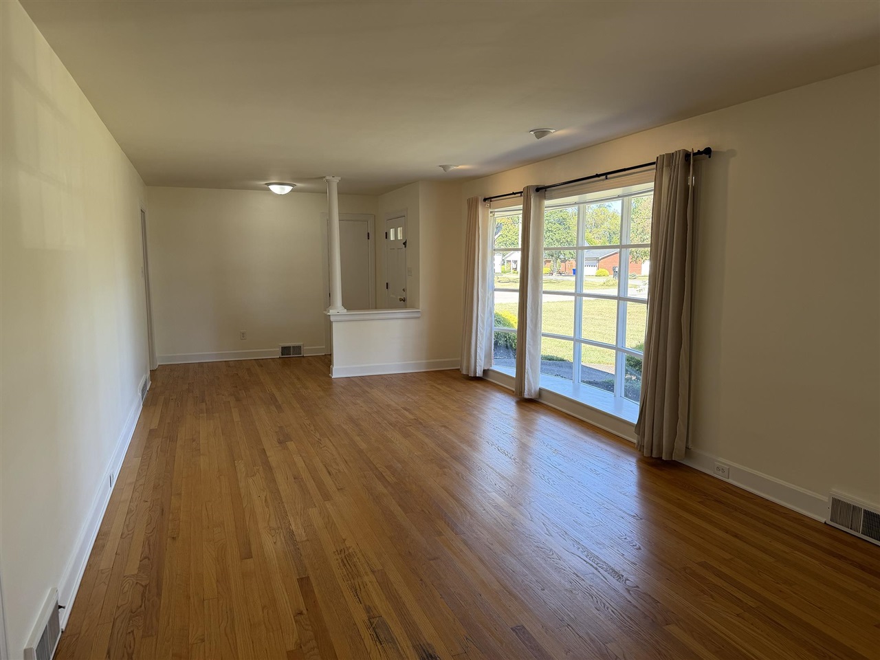 801 Hampton Drive Property Photo 10