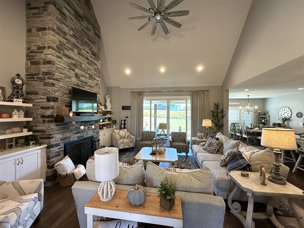 9229 Poplar Grove Court Property Photo 14