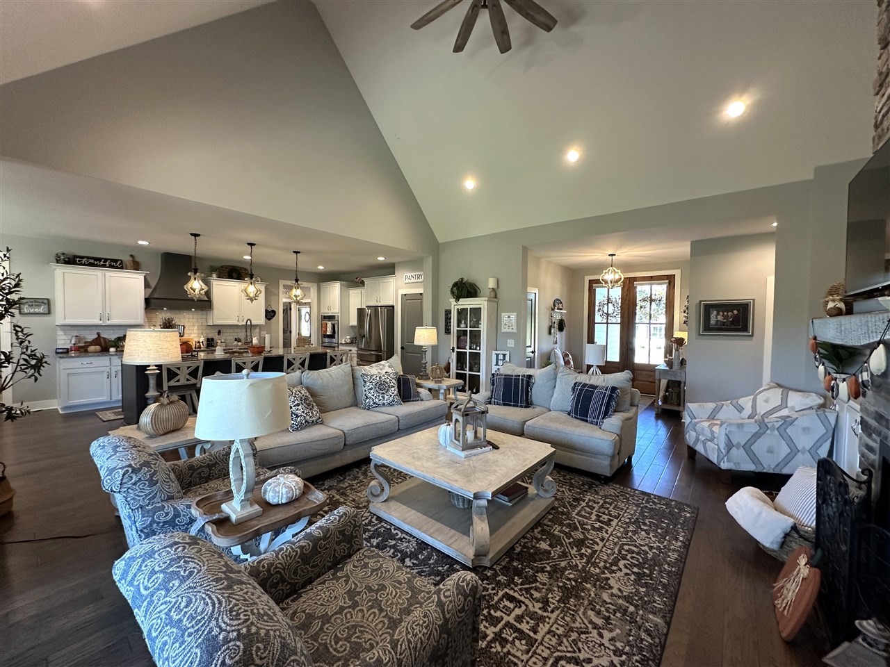 9229 Poplar Grove Court Property Photo 16