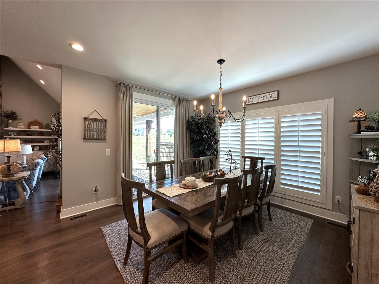 9229 Poplar Grove Court Property Photo 32