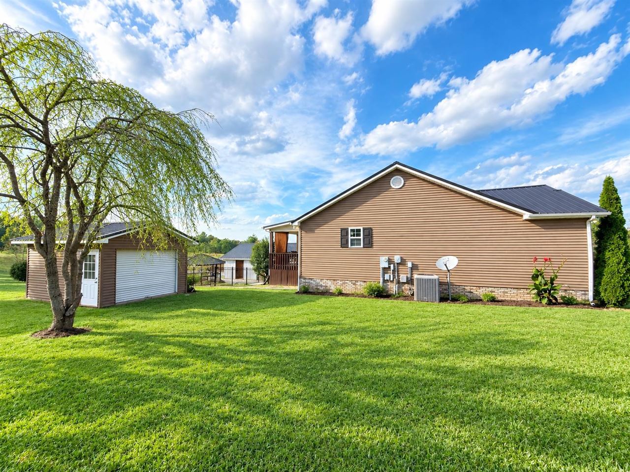 353 Carl Benson Road Property Photo 25