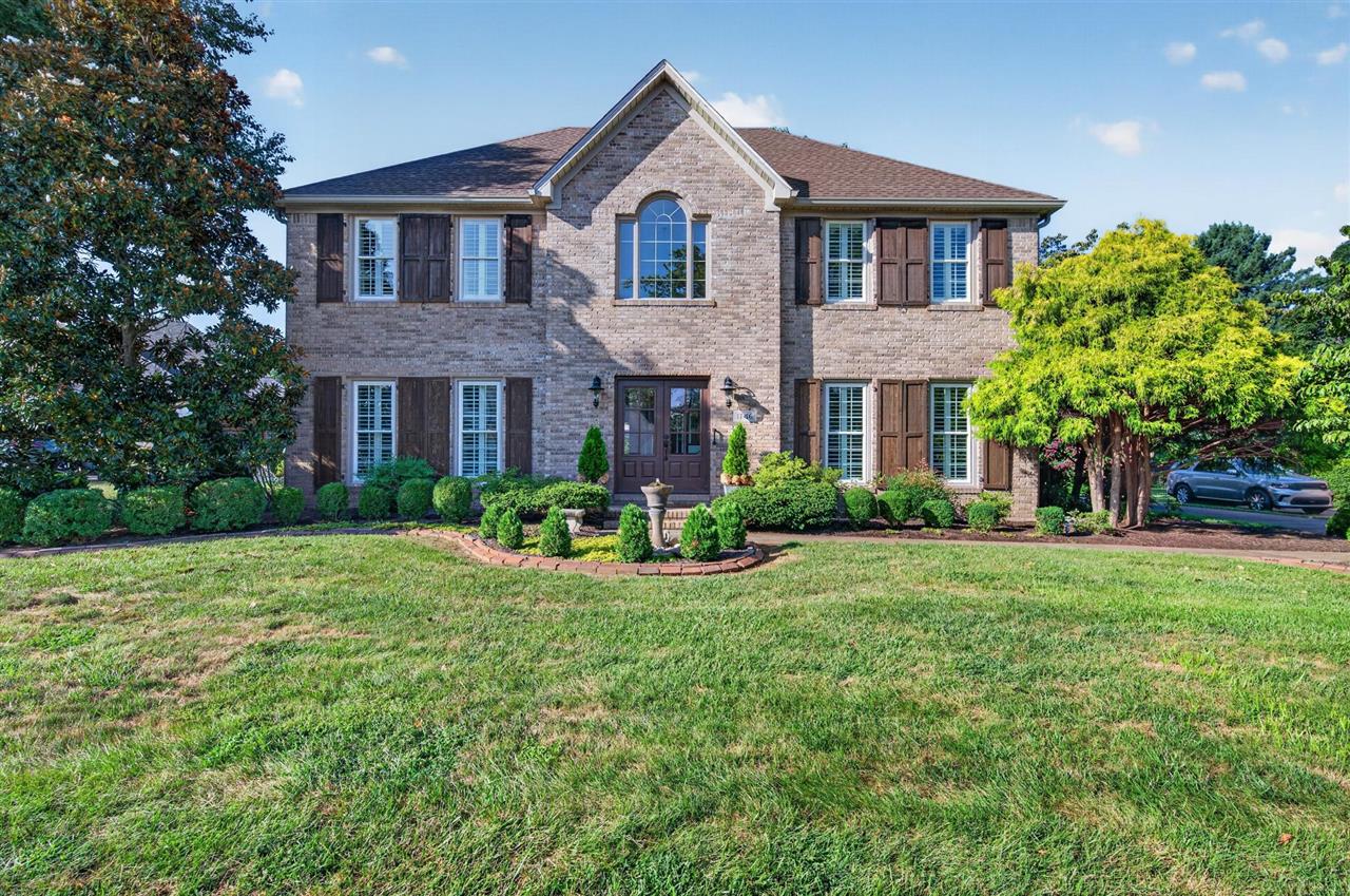 1746 Briar Circle Property Photo 1