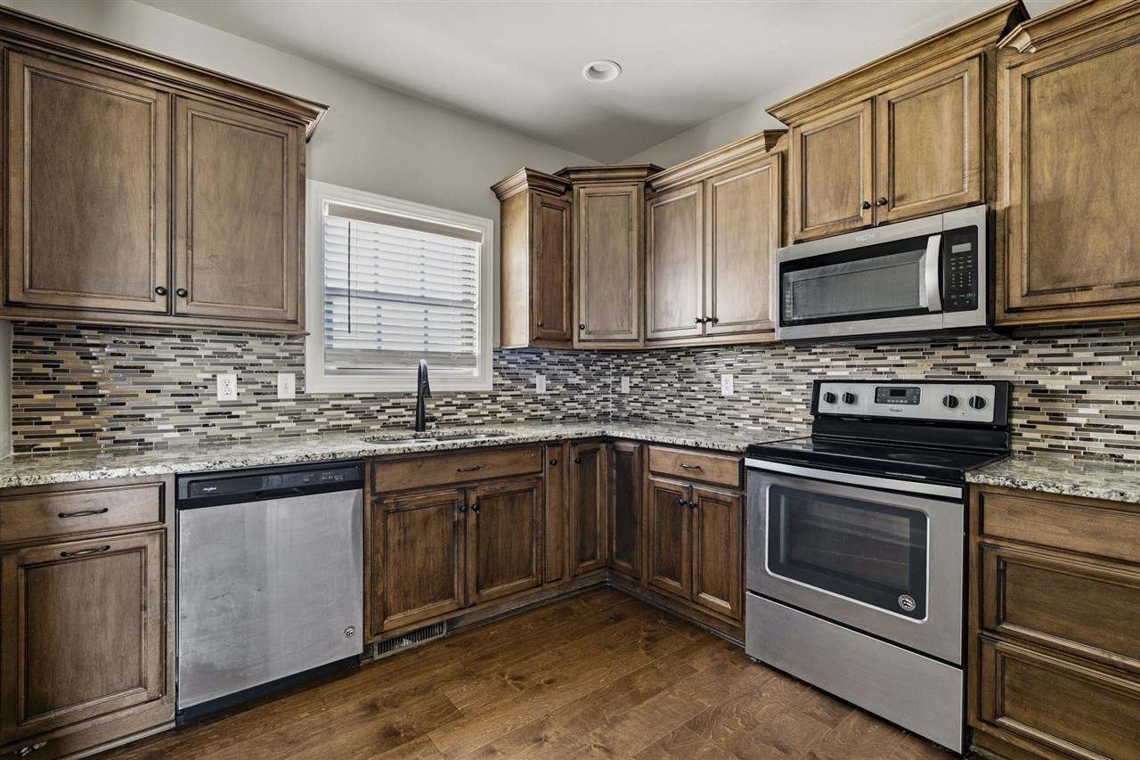 4130 Woodhaven Avenue Property Photo 9