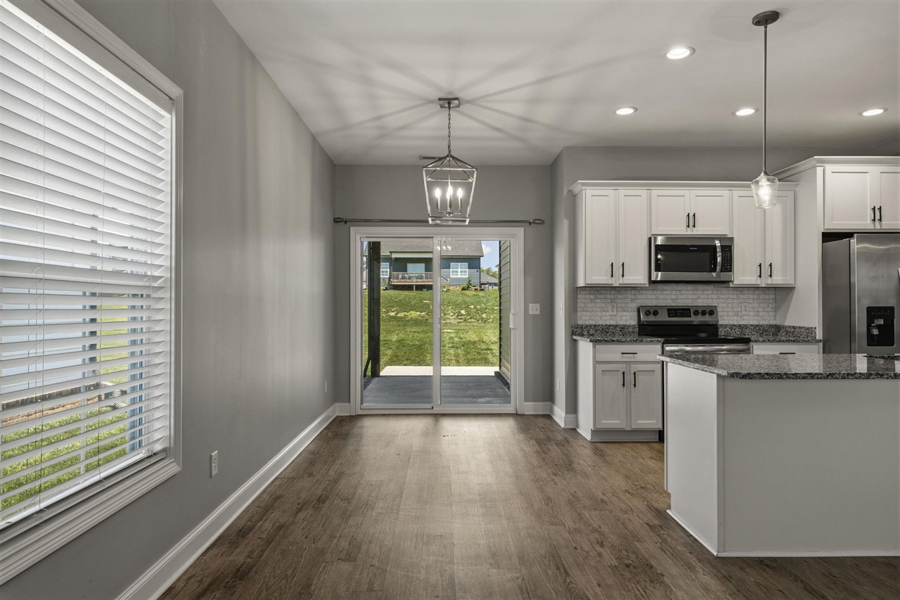 1220 Shallowford Street Property Photo 4