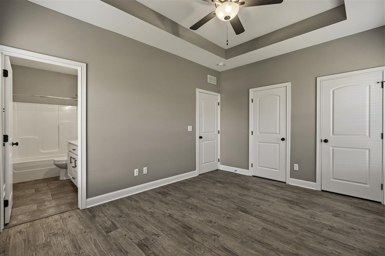 1220 Shallowford Street Property Photo 11