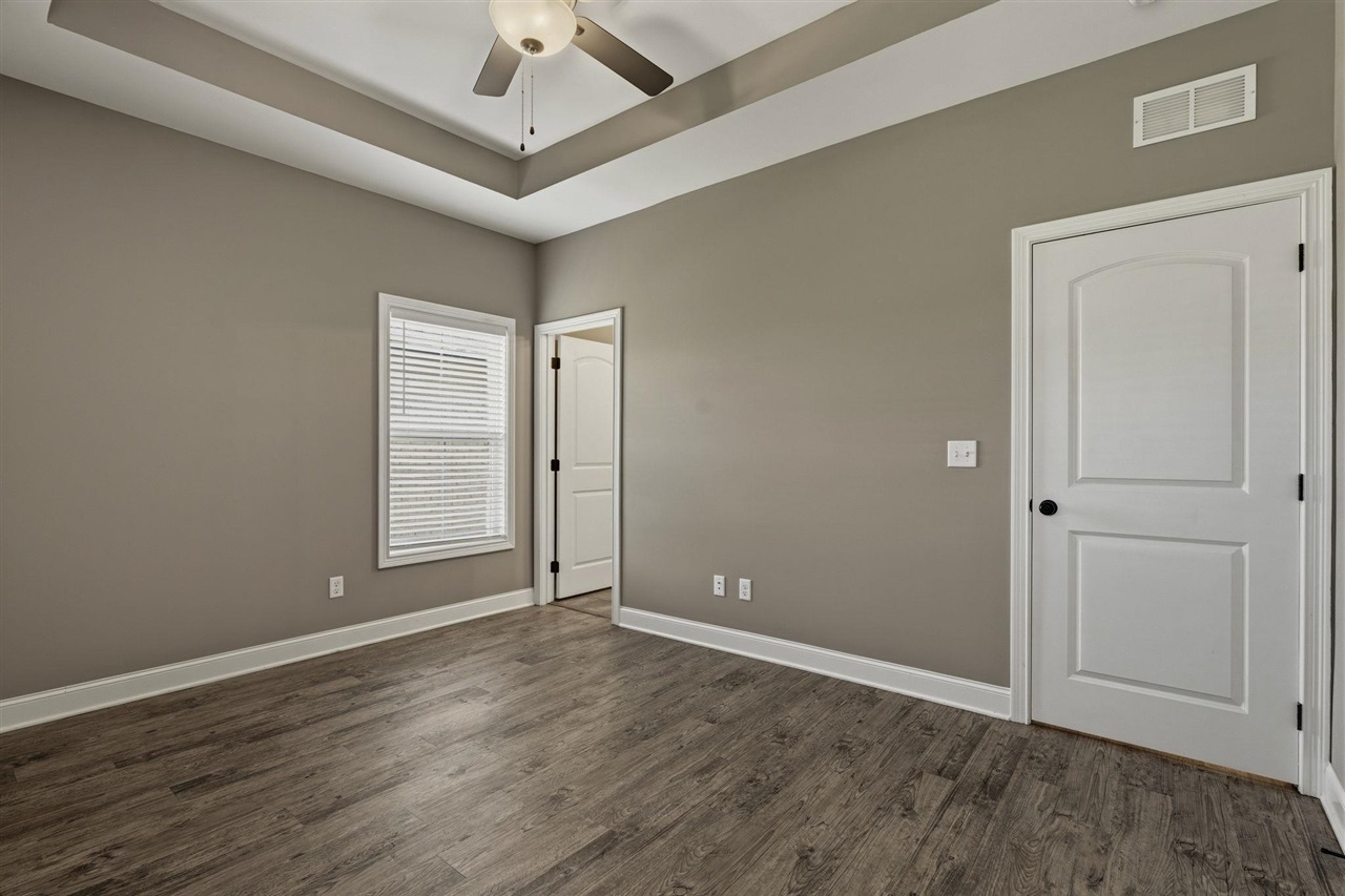 1220 Shallowford Street Property Photo 13