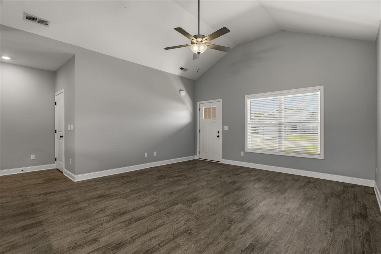 1220 Shallowford Street Property Photo 19