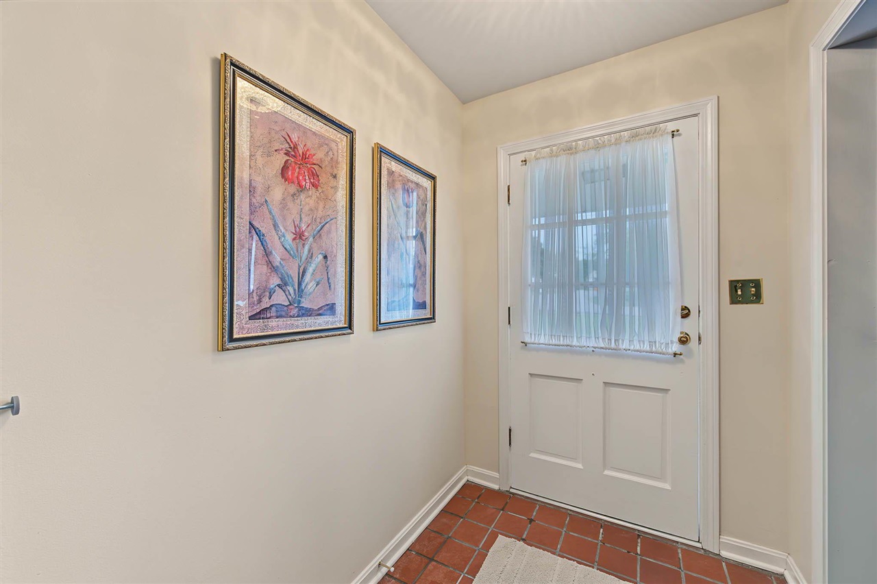 1144 Rodes Drive Property Photo 4