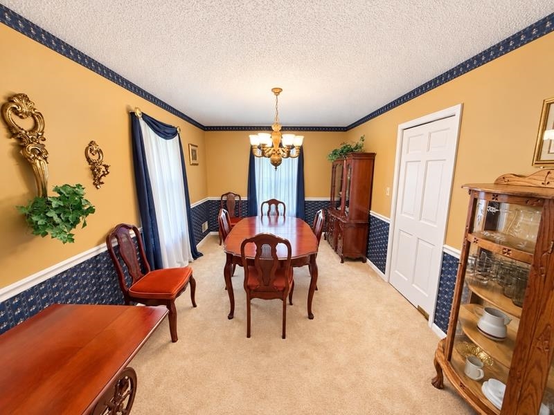 1225 Lois Lane Property Photo 3