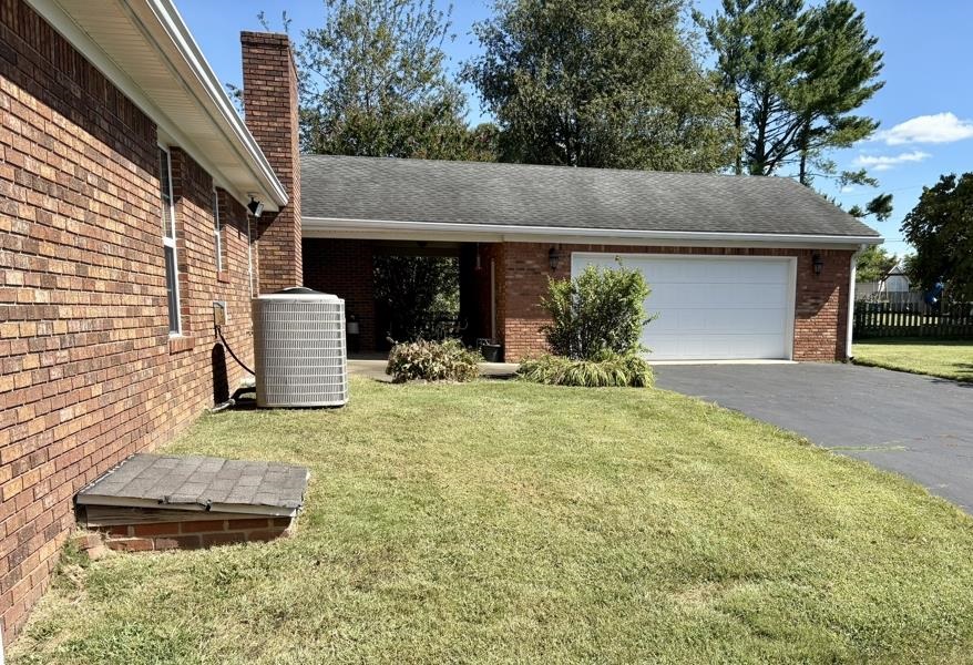 1225 Lois Lane Property Photo 12