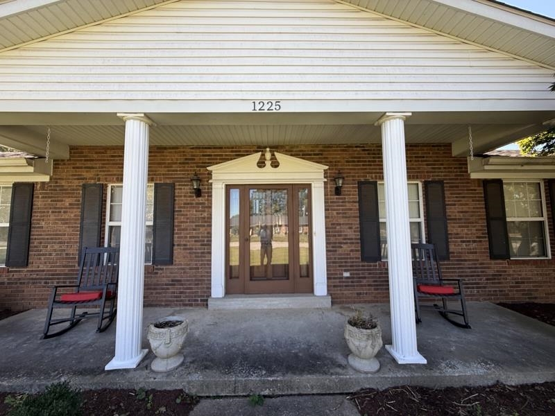 1225 Lois Lane Property Photo 14