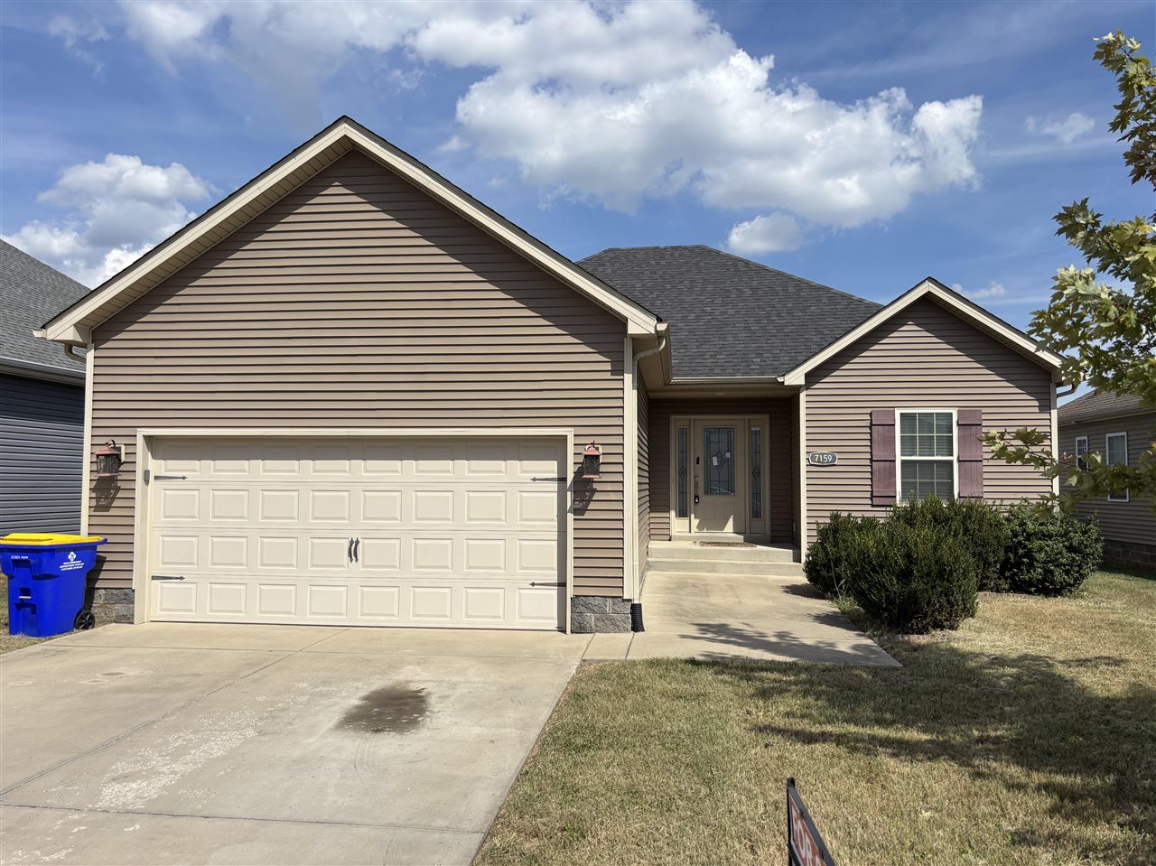 7159 Seagraves Court Property Photo 1