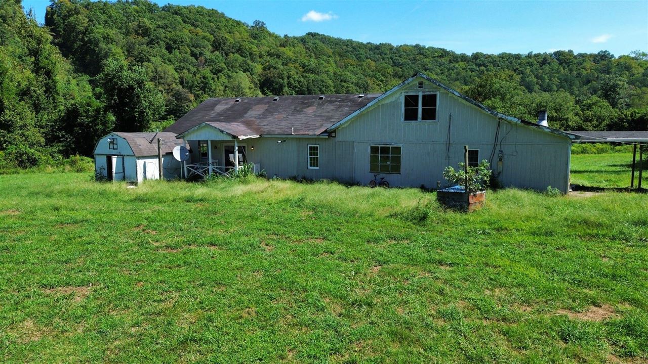 7292 Hode Road Property Photo 8