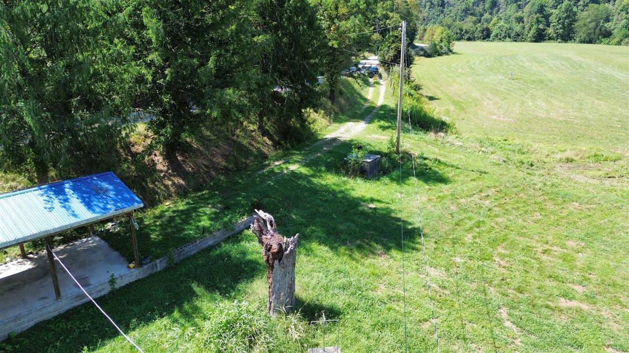 7292 Hode Road Property Photo 12