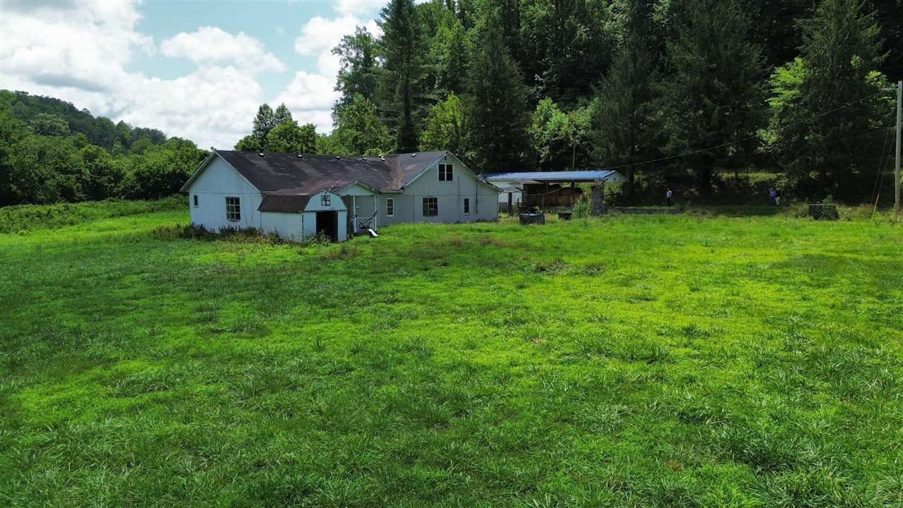 7292 Hode Road Property Photo 14